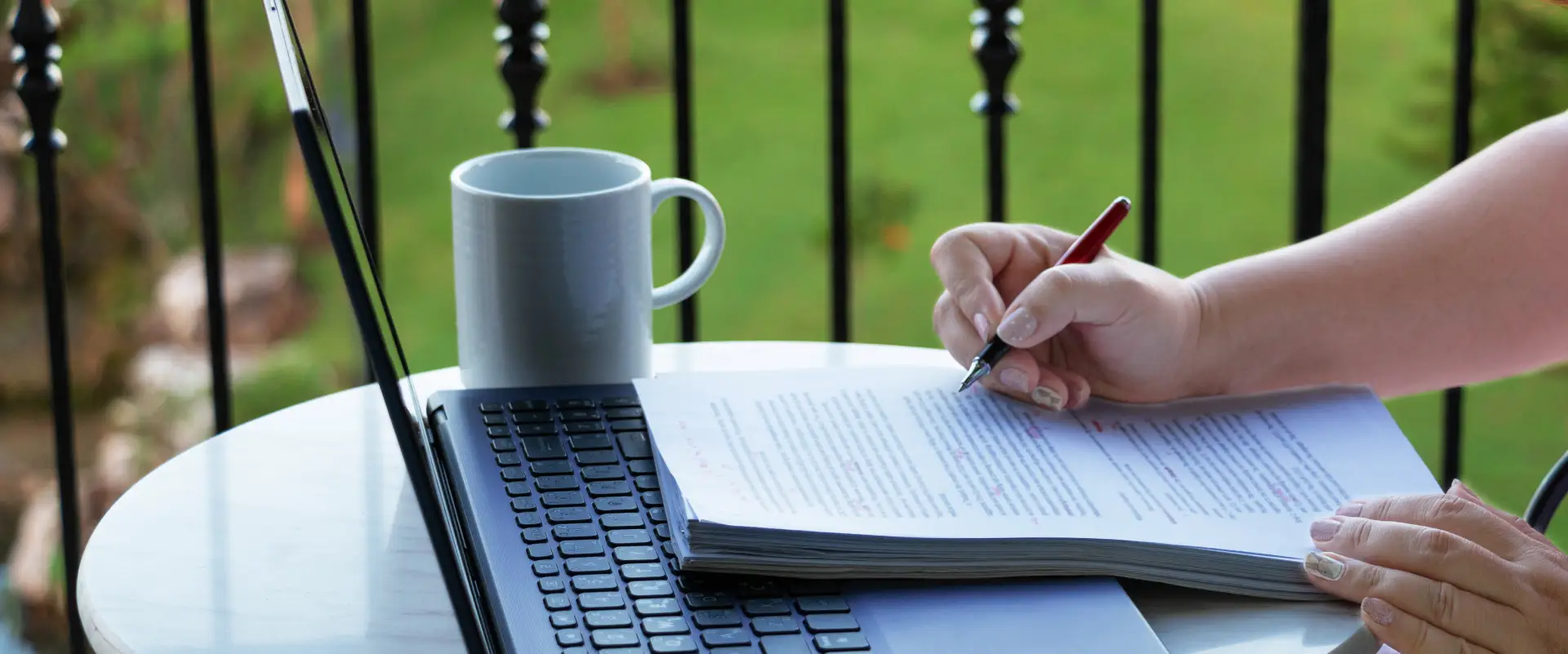 banner_editorial_services_image